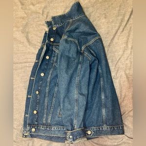 Forever 21 Oversized Dark Denim Jacket 🤍